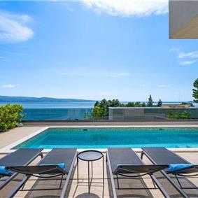 5 bedroom beachfront villa with heated pool near Omis, sleeps 9